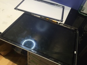 Screen-Glass-Replacement-Macbook Pro Retina-Air